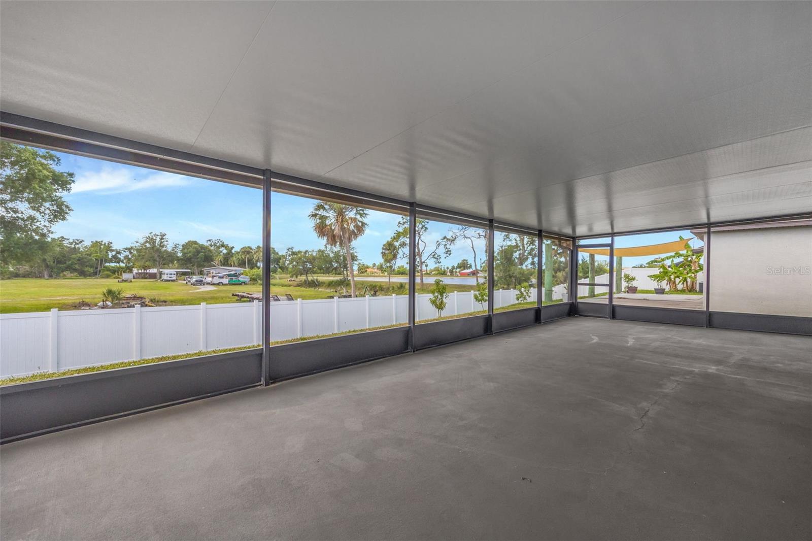 138 RAIN BERRY AVE, RUSKIN, FL, 33570