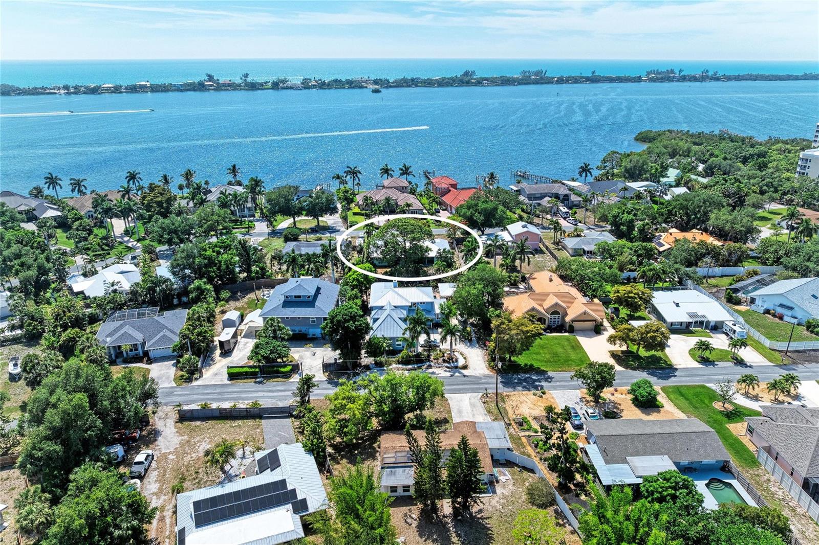 347 BAYSHORE DR, OSPREY, FL, 34229