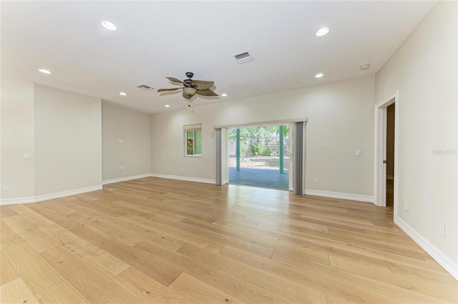 347 BAYSHORE DR, OSPREY, FL, 34229