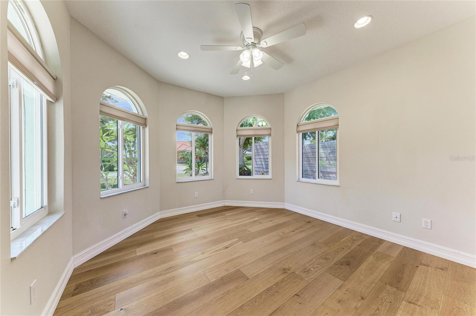 347 BAYSHORE DR, OSPREY, FL, 34229