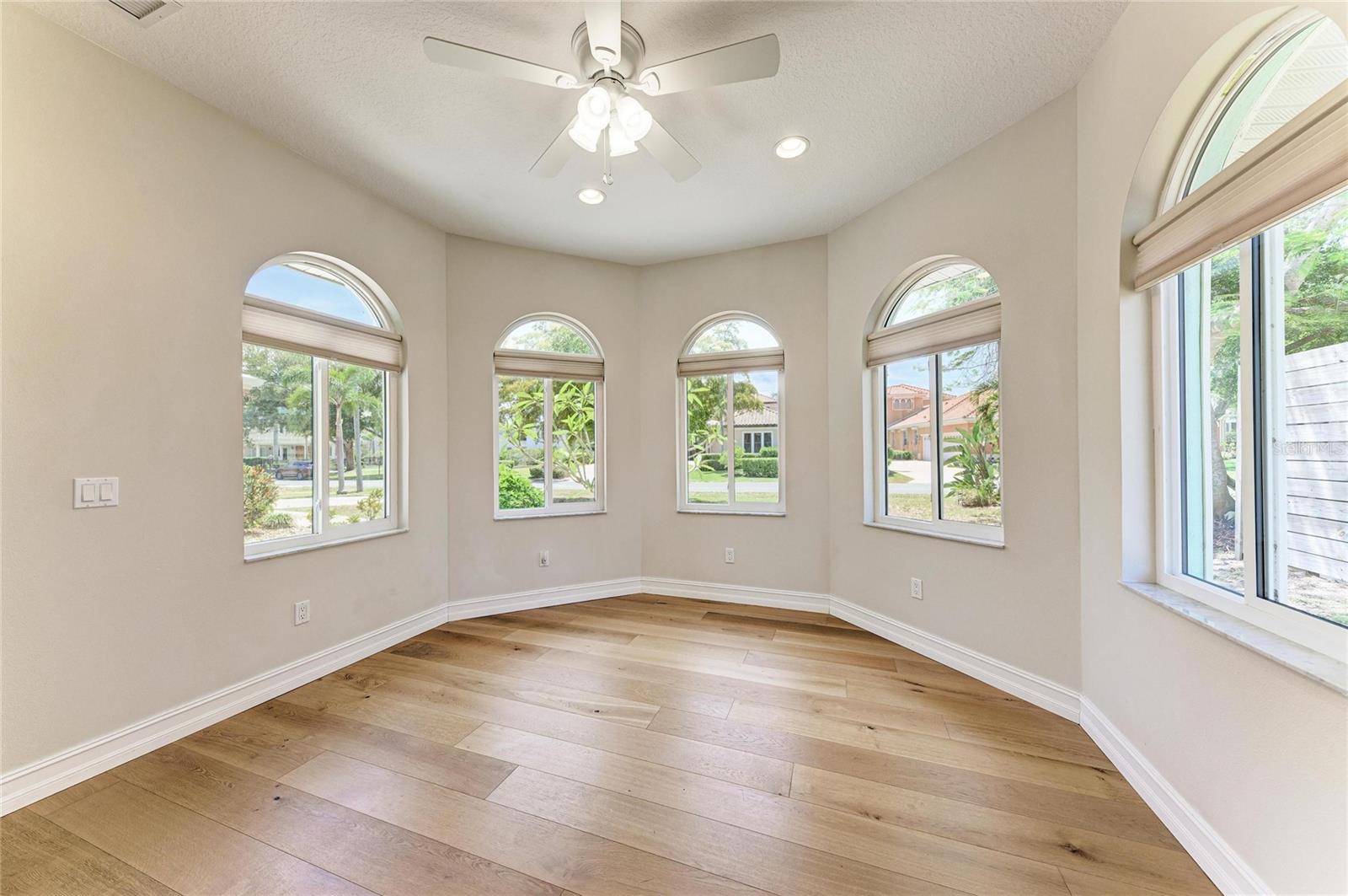 347 BAYSHORE DR, OSPREY, FL, 34229