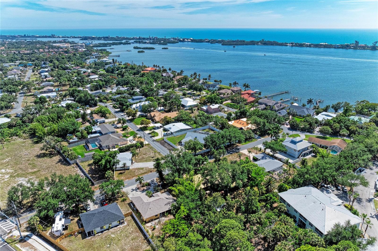 347 BAYSHORE DR, OSPREY, FL, 34229