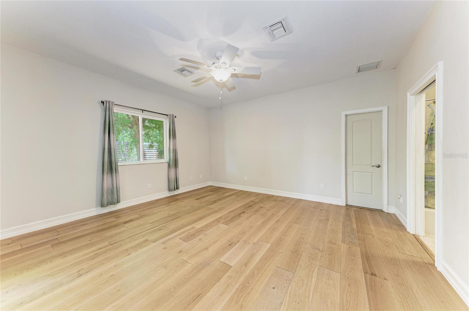347 BAYSHORE DR, OSPREY, FL, 34229