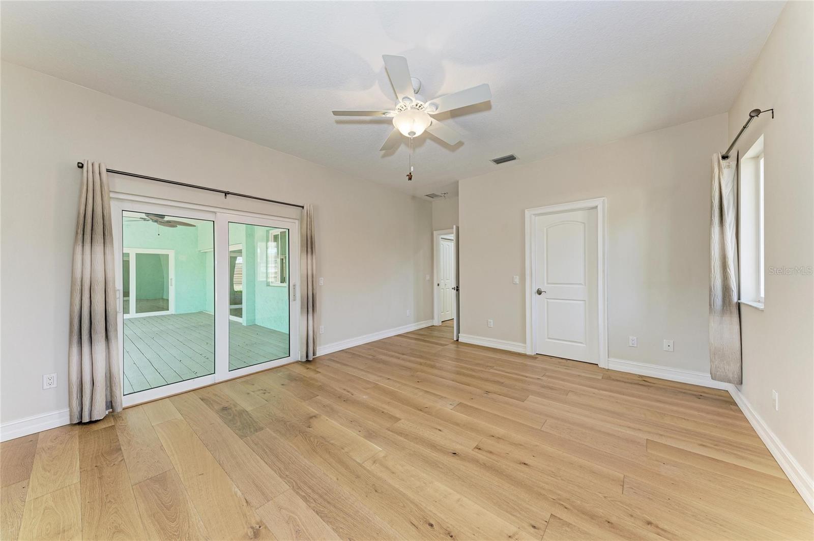 347 BAYSHORE DR, OSPREY, FL, 34229