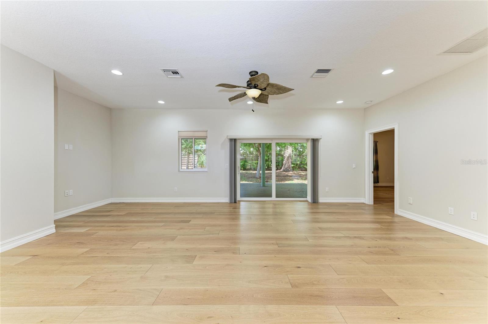 347 BAYSHORE DR, OSPREY, FL, 34229