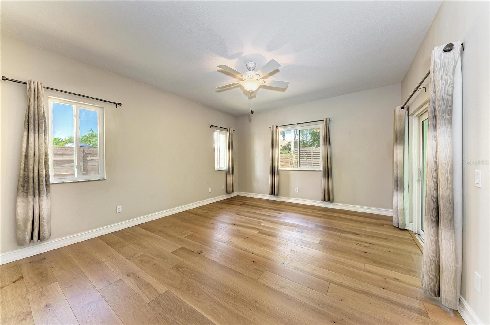 347 BAYSHORE DR, OSPREY, FL, 34229