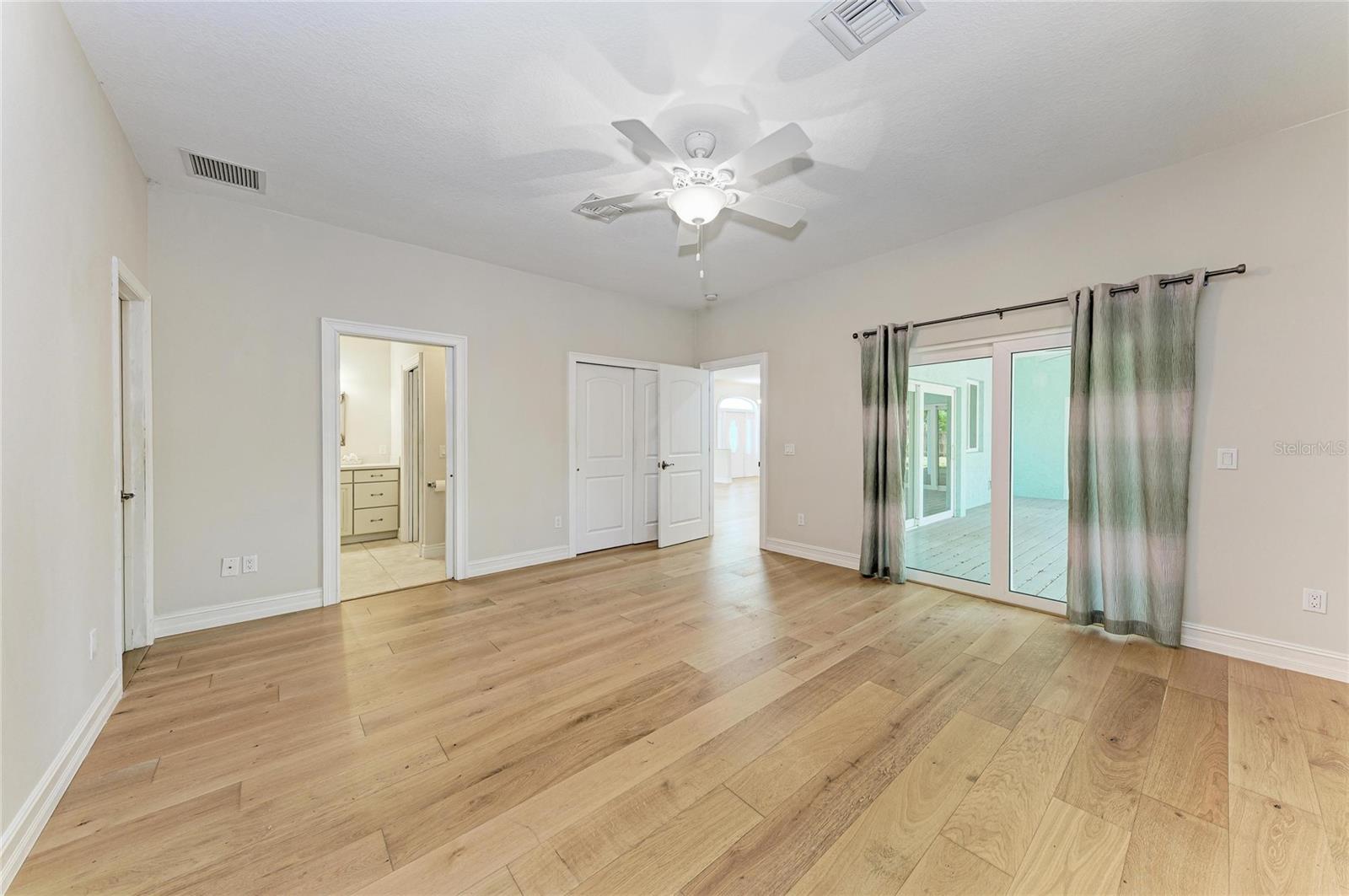 347 BAYSHORE DR, OSPREY, FL, 34229