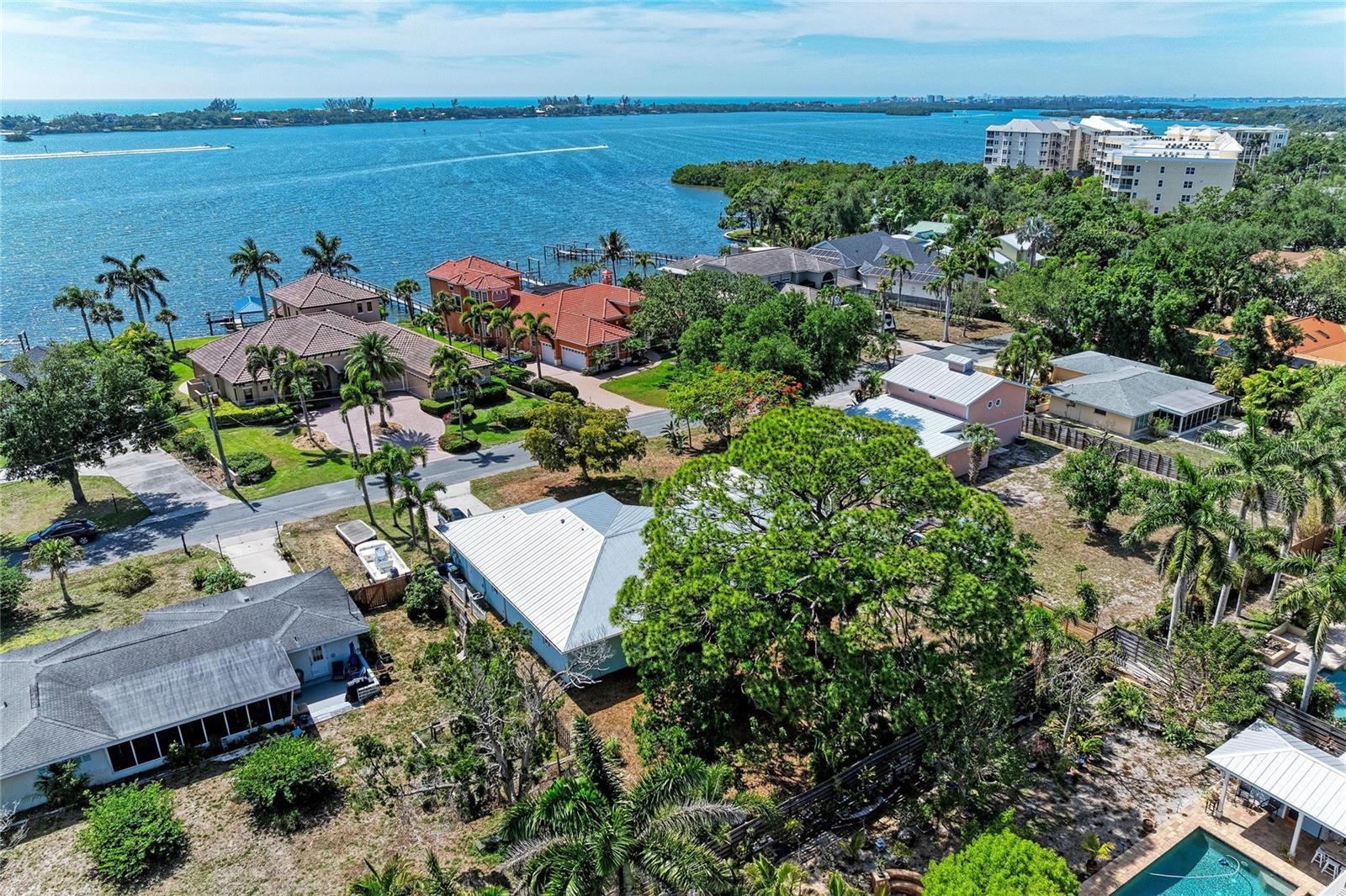 347 BAYSHORE DR, OSPREY, FL, 34229