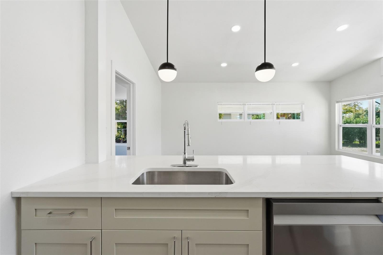 2989 GREENBRIAR ST, SARASOTA, FL, 34237