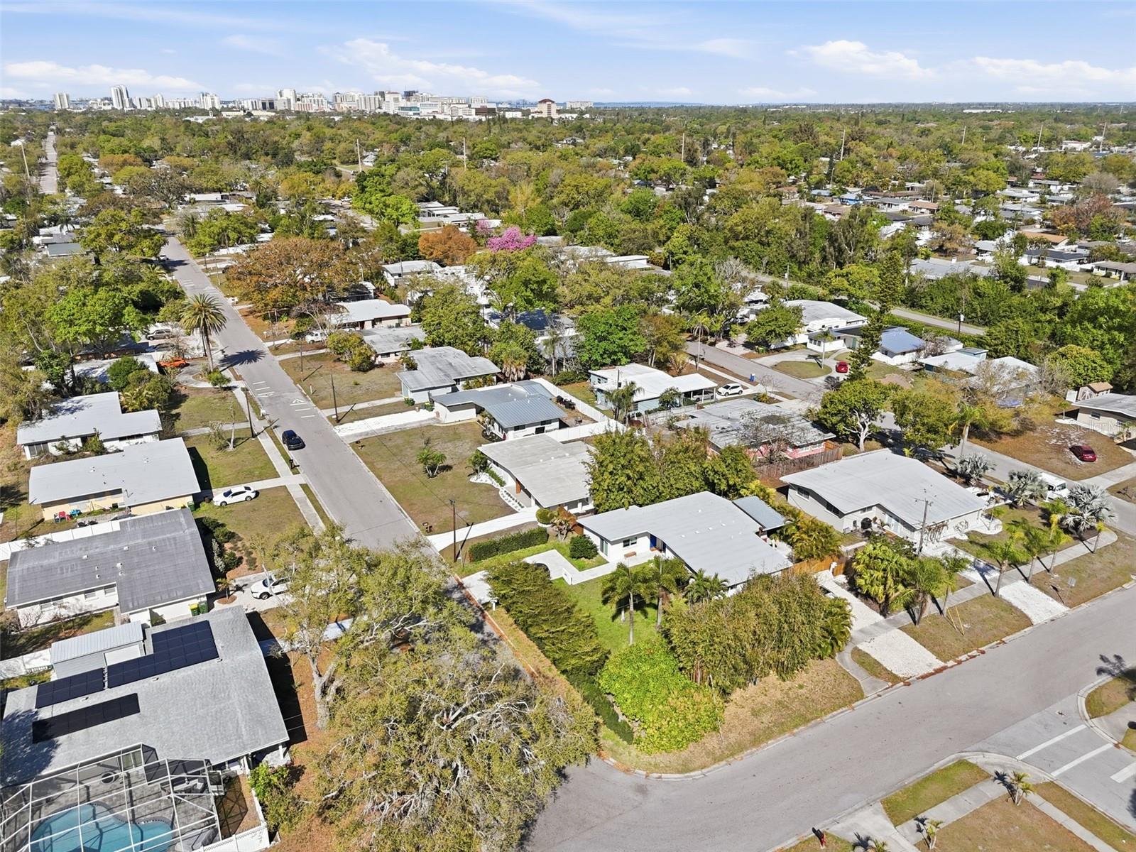 2989 GREENBRIAR ST, SARASOTA, FL, 34237