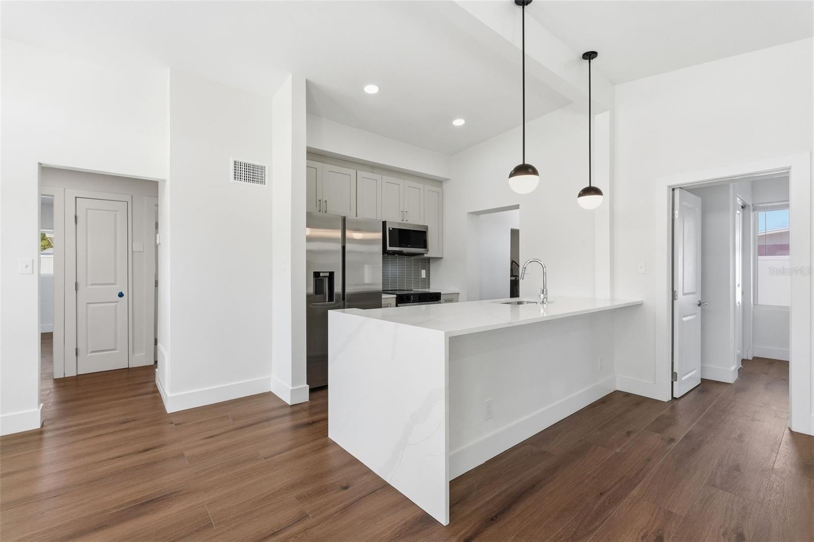 2989 GREENBRIAR ST, SARASOTA, FL, 34237