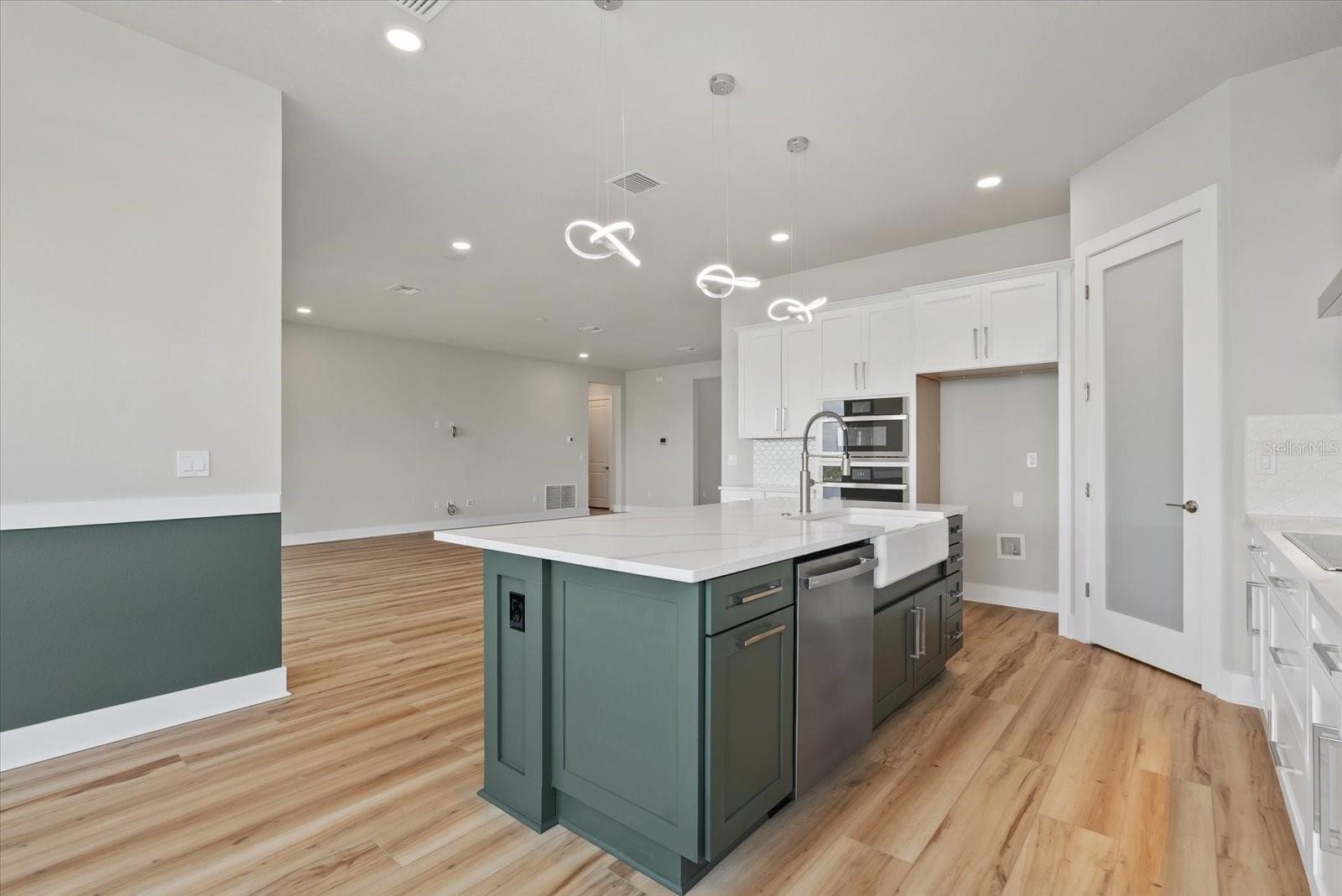 8668 SALMAR LOOP, PARRISH, FL, 34219