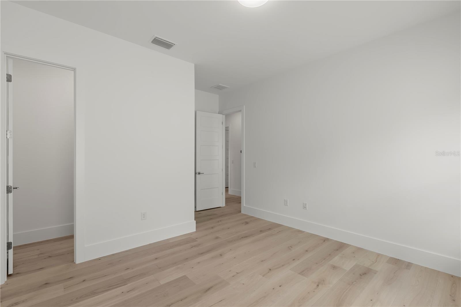 511 BUCKINGHAM AVE E, OLDSMAR, FL, 34677