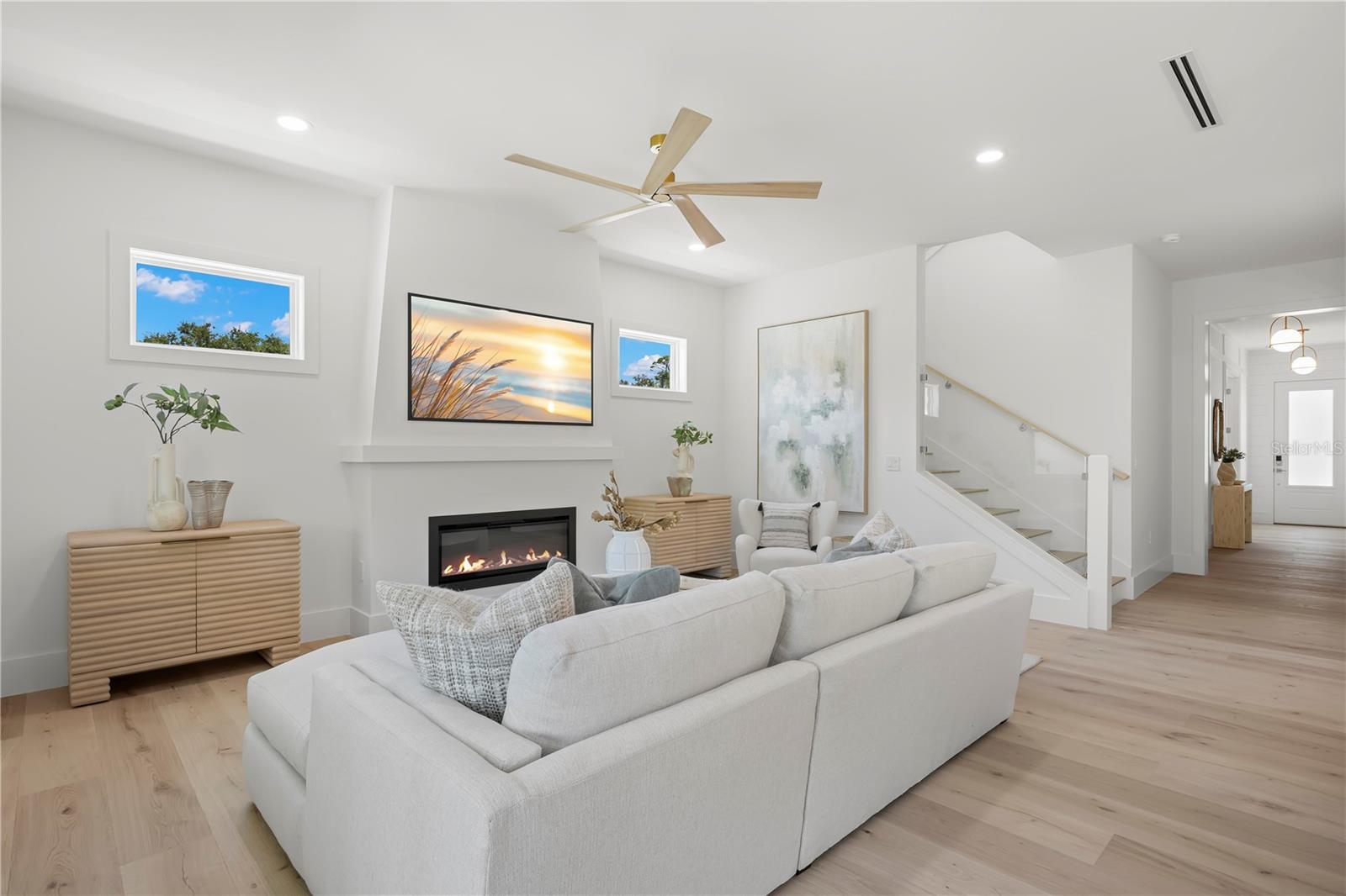 511 BUCKINGHAM AVE E, OLDSMAR, FL, 34677