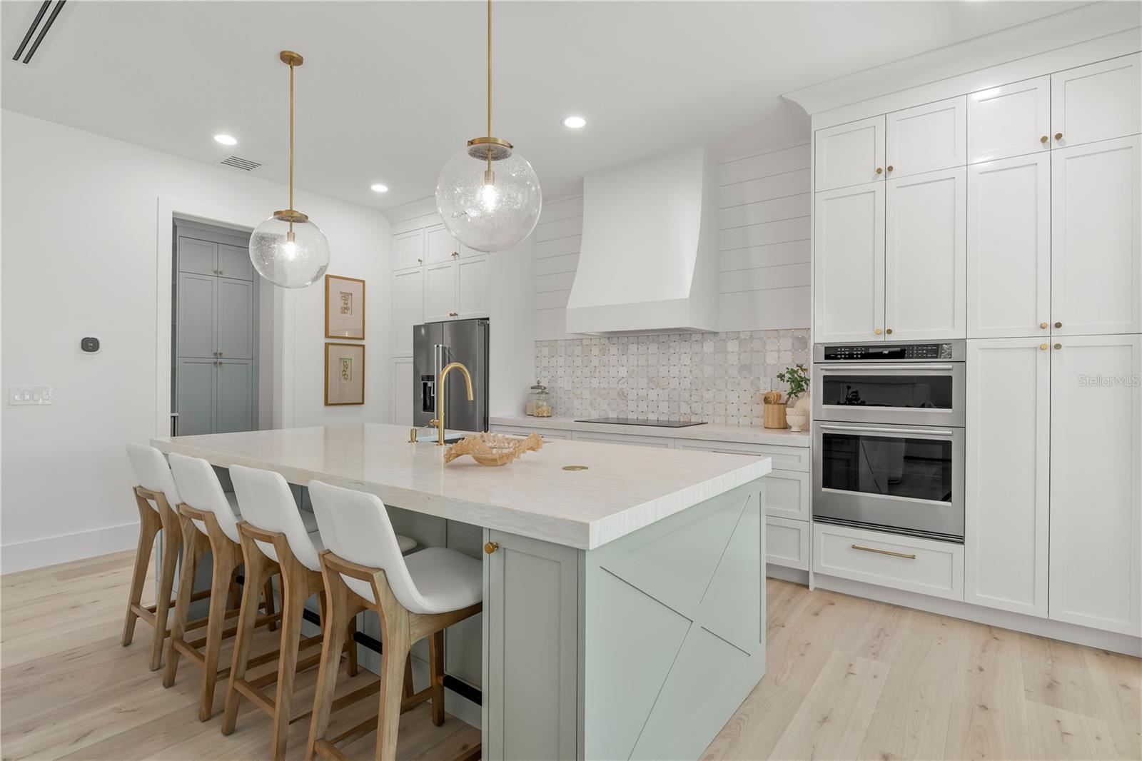 511 BUCKINGHAM AVE E, OLDSMAR, FL, 34677