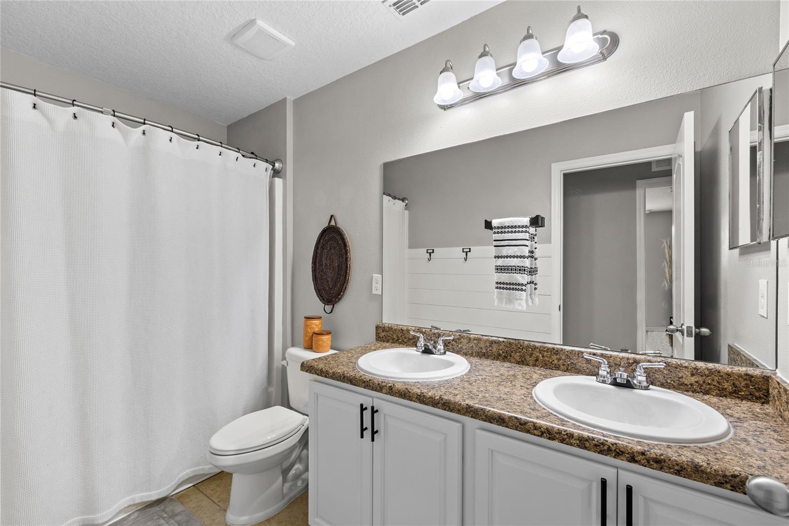 122 LOS ARBOR DR, DELAND, FL, 32724