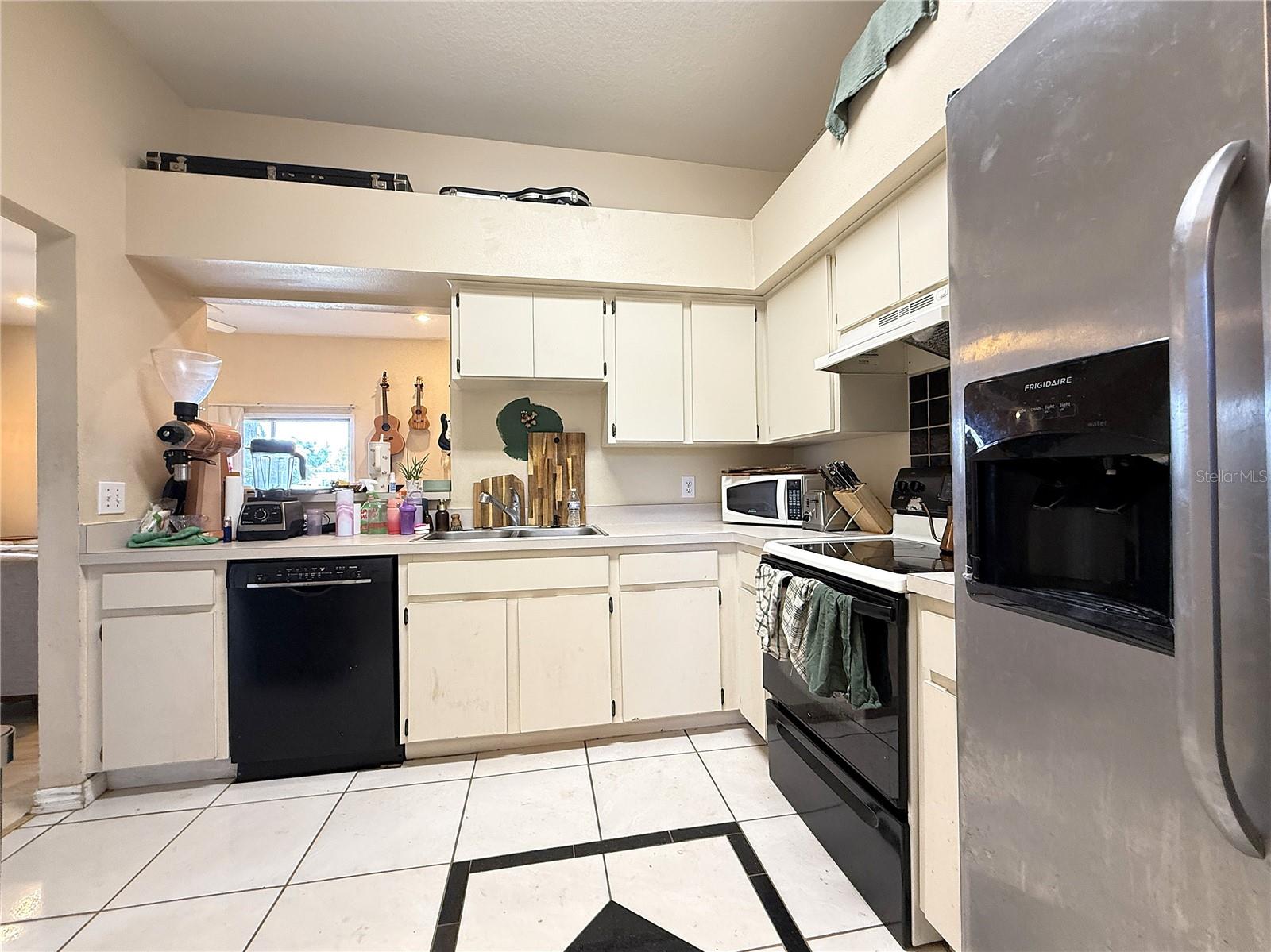 595 56TH AVE S, ST PETERSBURG, FL, 33705