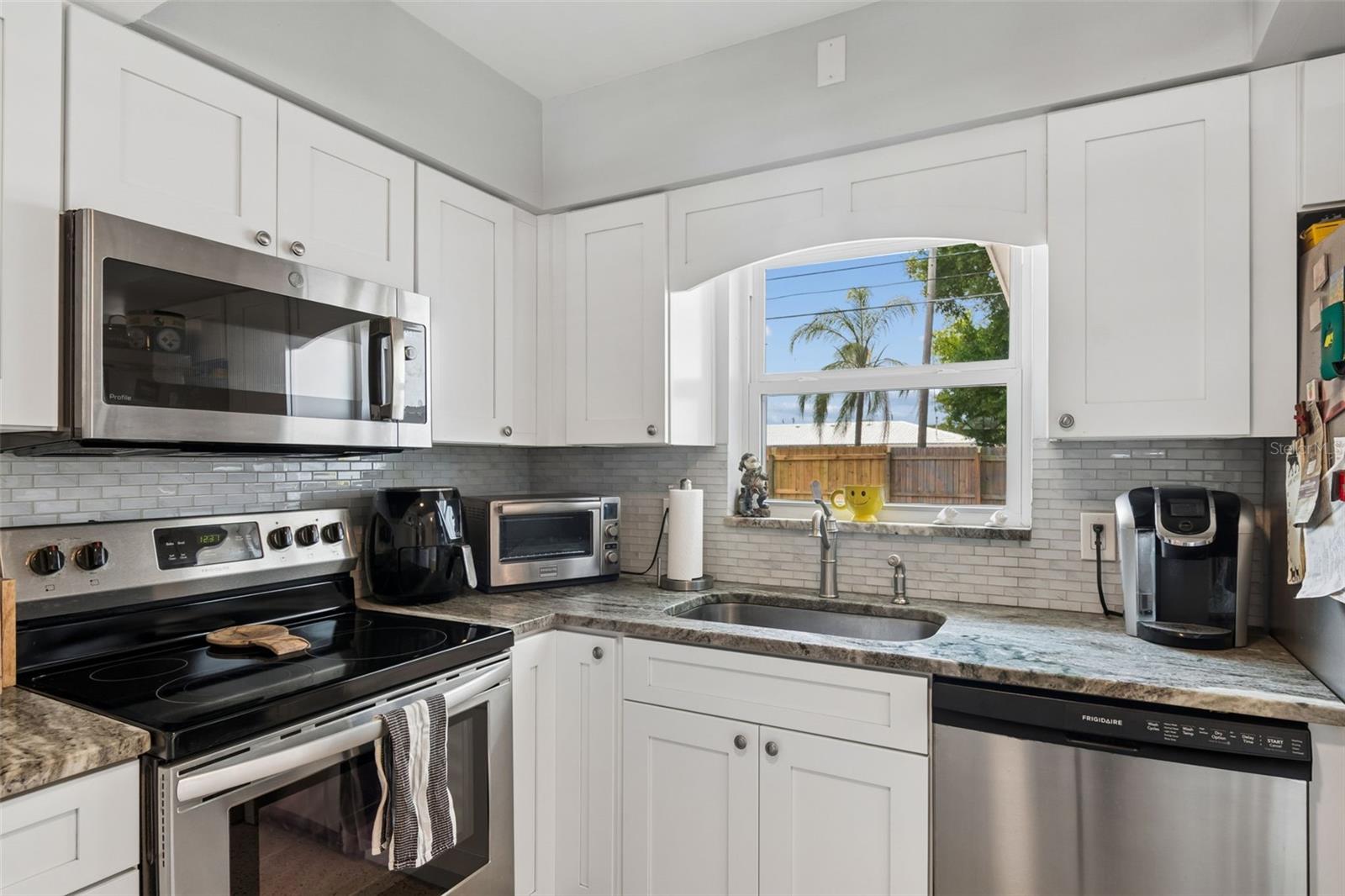 10984 88TH AVE, SEMINOLE, FL, 33772