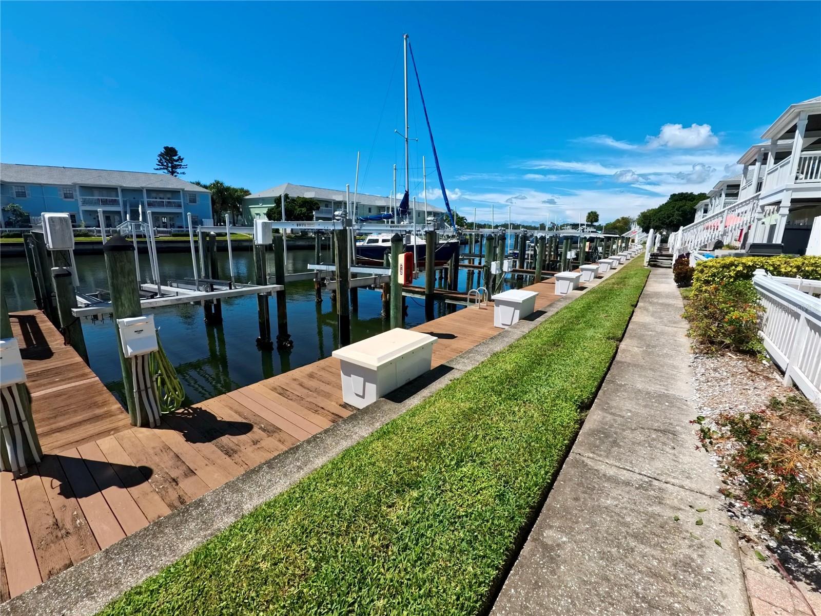 33ss SE STARFISH DR SE #33SS, ST PETERSBURG, FL, 33705