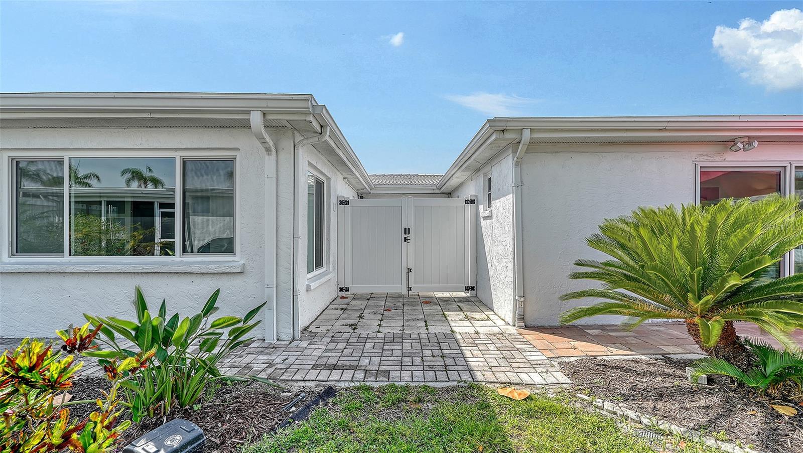 703 SPANISH DR S, LONGBOAT KEY, FL, 34228