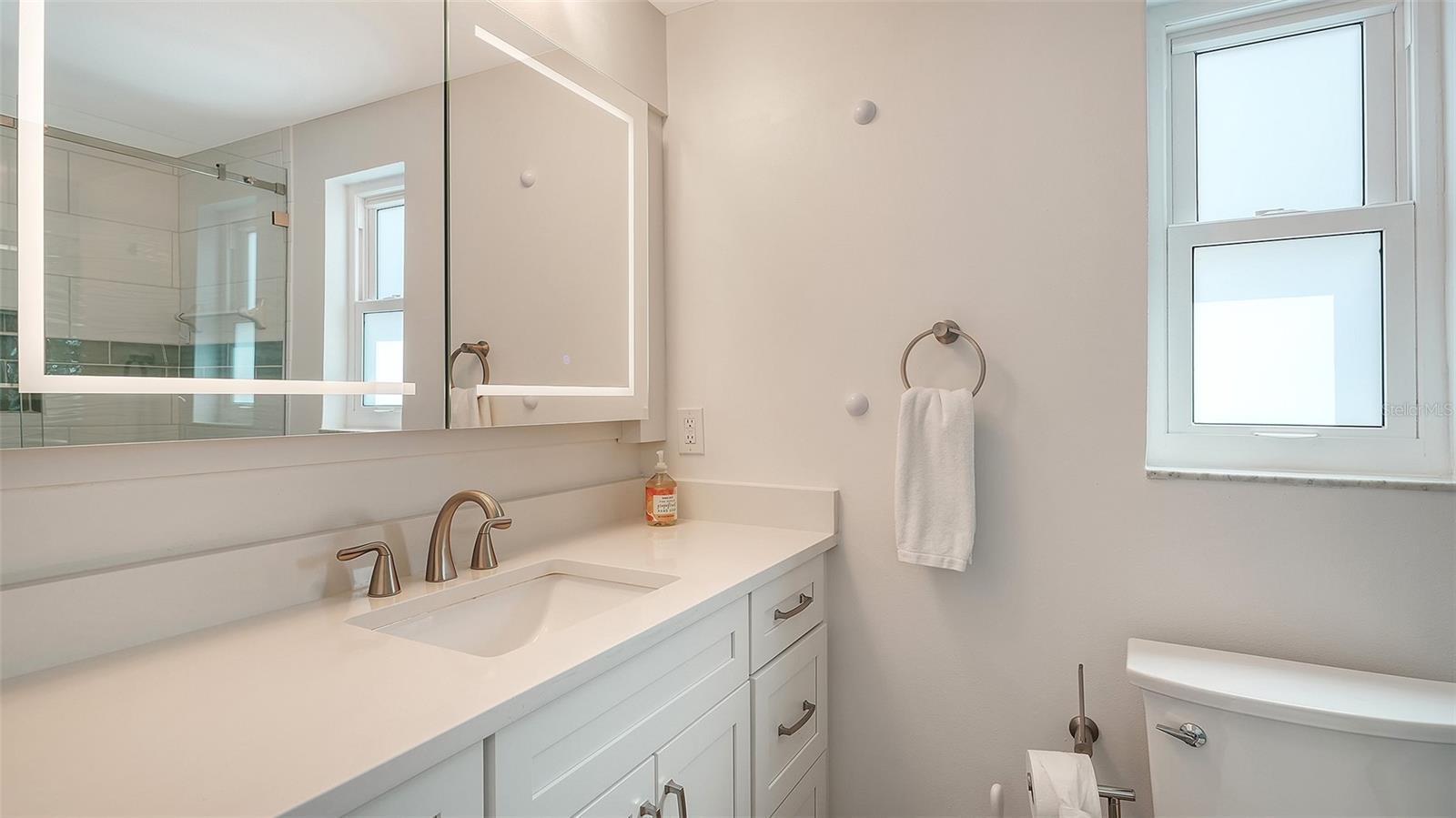 703 SPANISH DR S, LONGBOAT KEY, FL, 34228