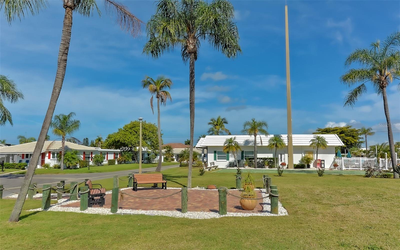 703 SPANISH DR S, LONGBOAT KEY, FL, 34228