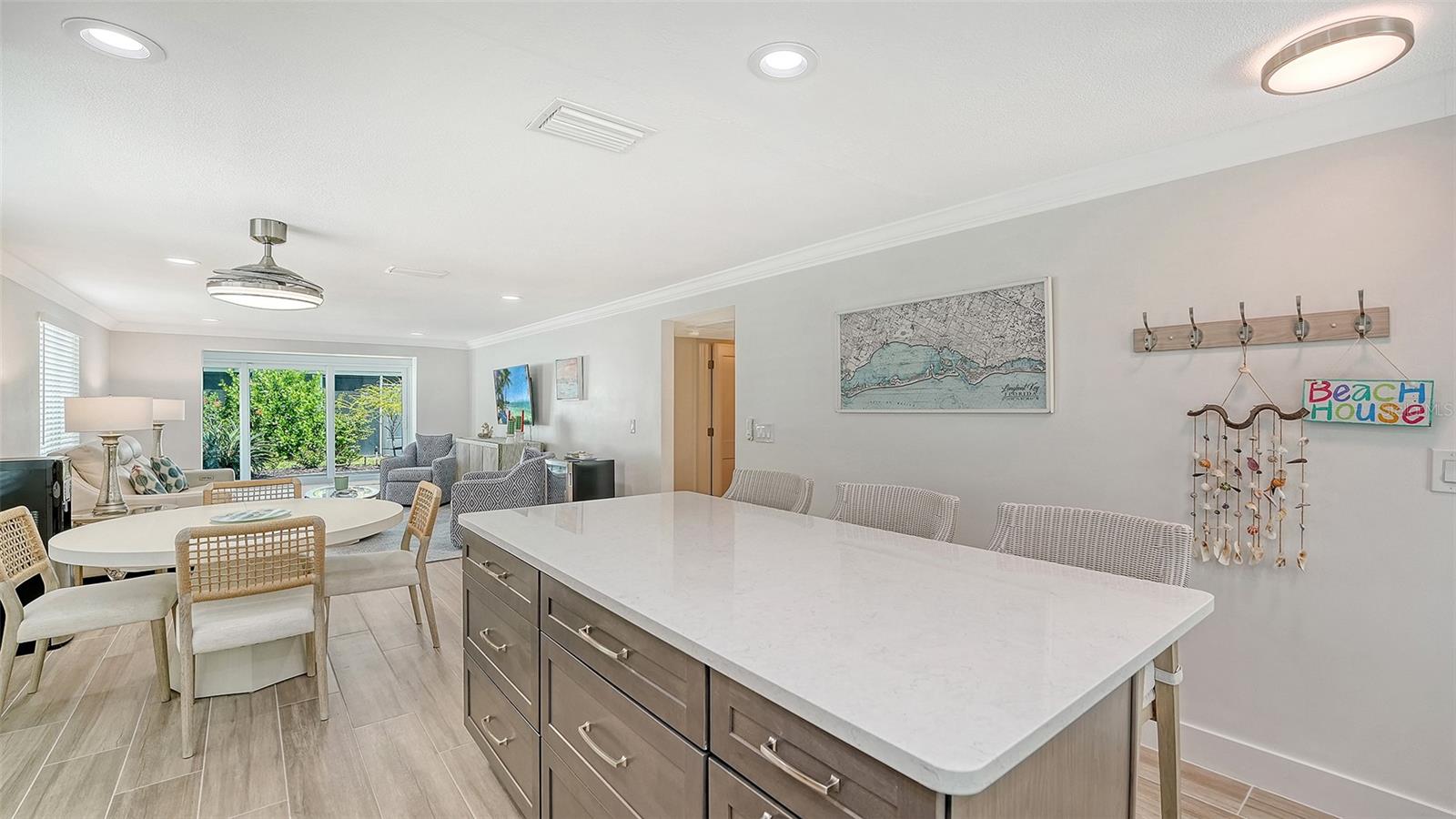 703 SPANISH DR S, LONGBOAT KEY, FL, 34228