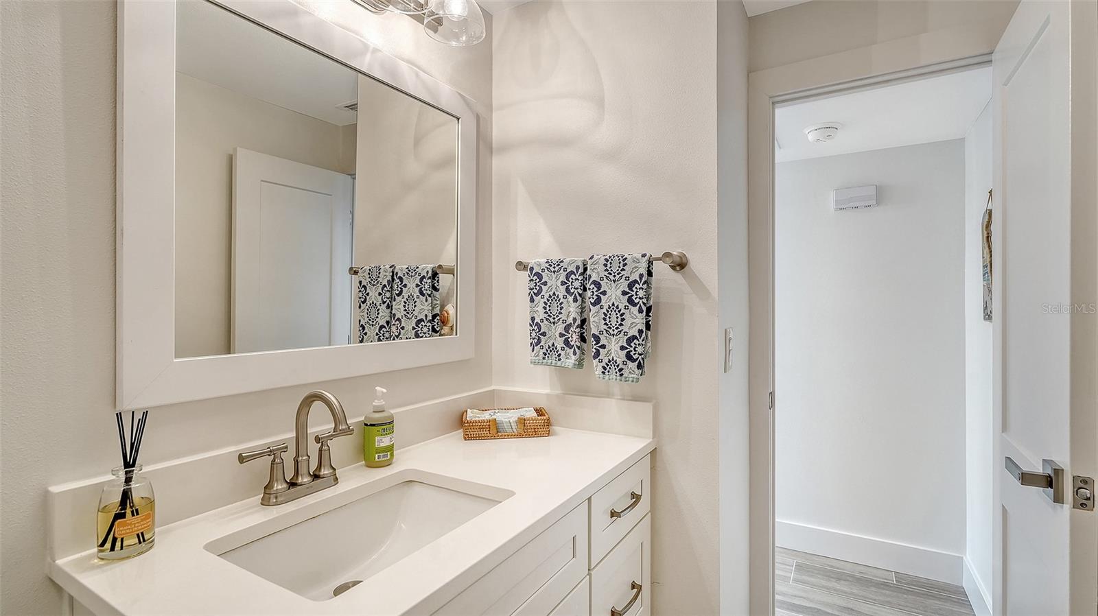 703 SPANISH DR S, LONGBOAT KEY, FL, 34228