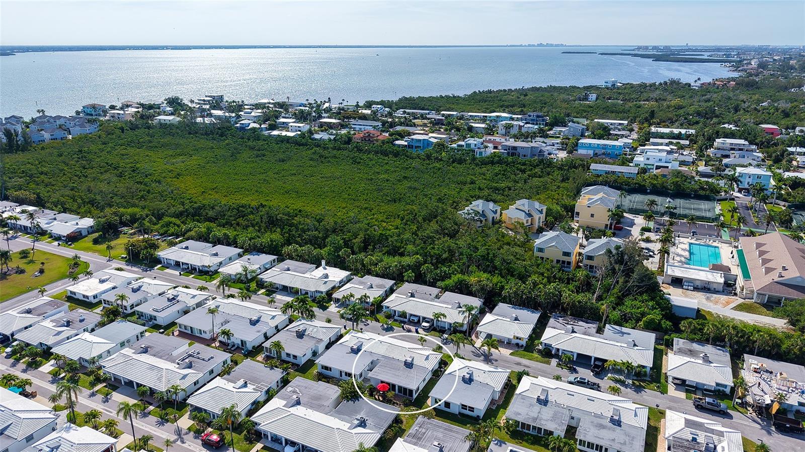 703 SPANISH DR S, LONGBOAT KEY, FL, 34228