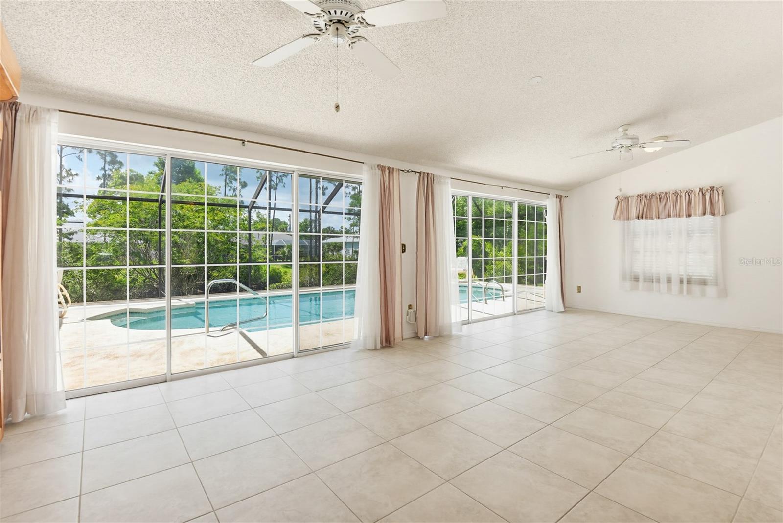 60 WESTBURY LANE, PALM COAST, FL, 32164