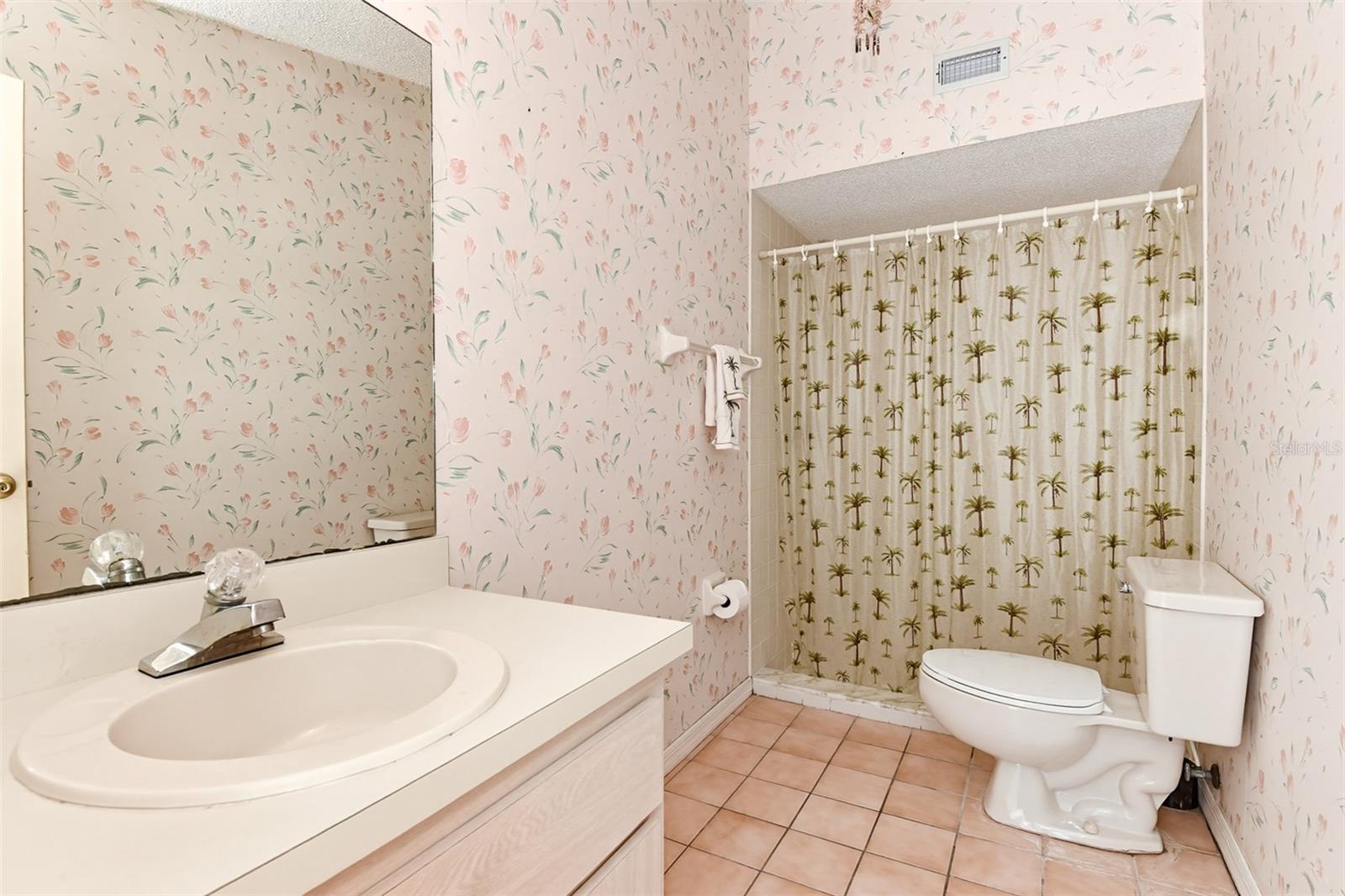 60 WESTBURY LANE, PALM COAST, FL, 32164