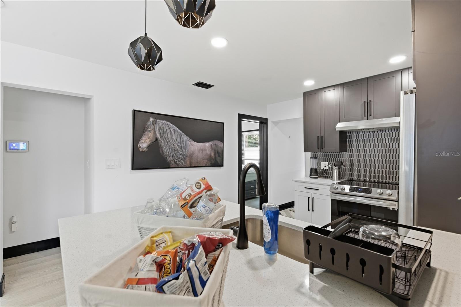 2111 42ND ST S, ST PETERSBURG, FL, 33711