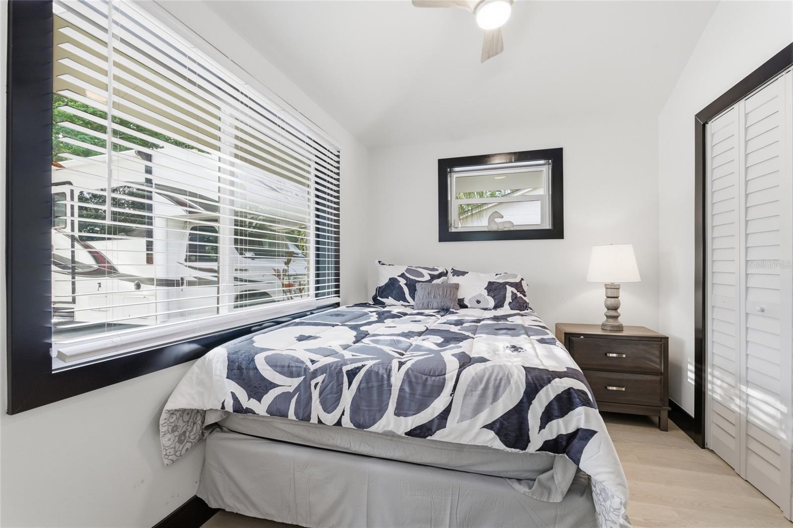 2111 42ND ST S, ST PETERSBURG, FL, 33711