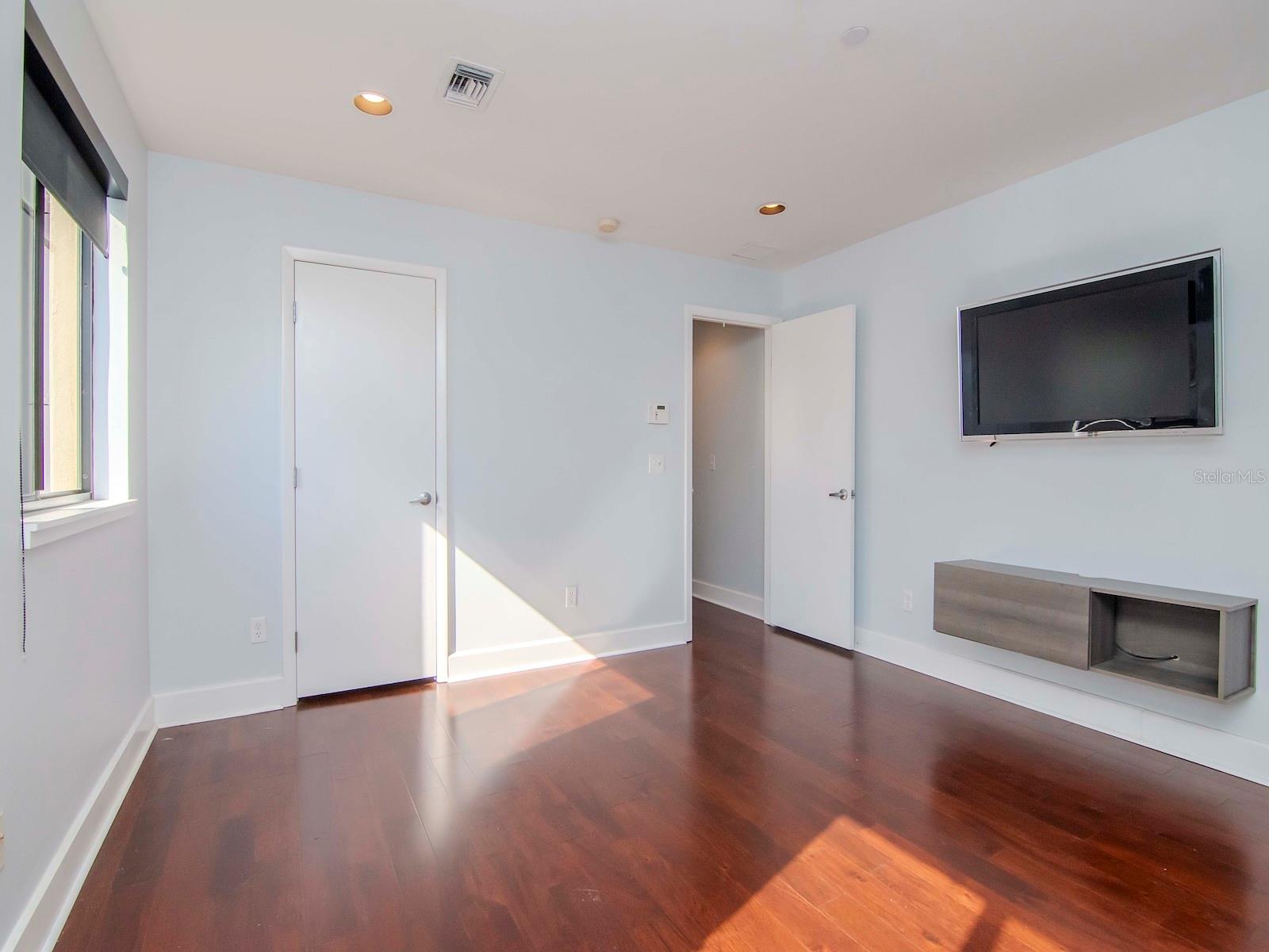 213 S MOODY AVE #1, TAMPA, FL, 33609