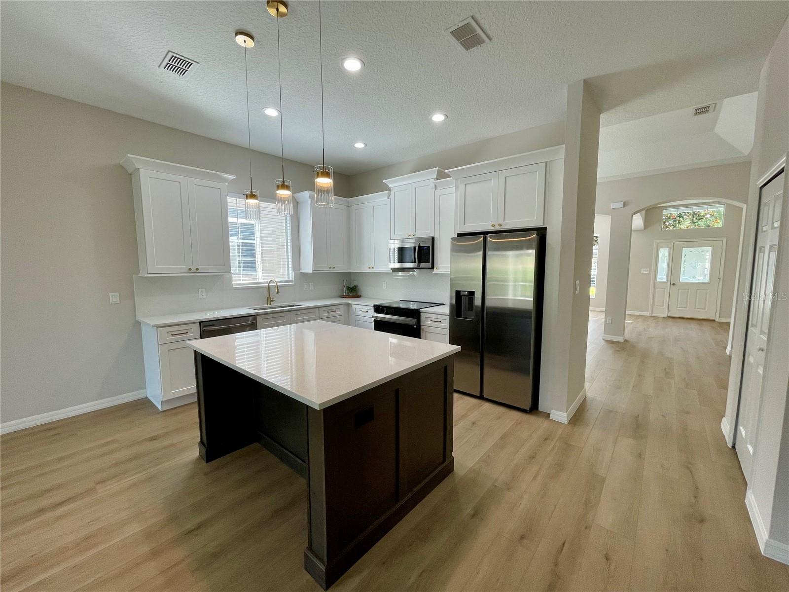 24345 AMBERLEAF CT, LEESBURG, FL, 34748