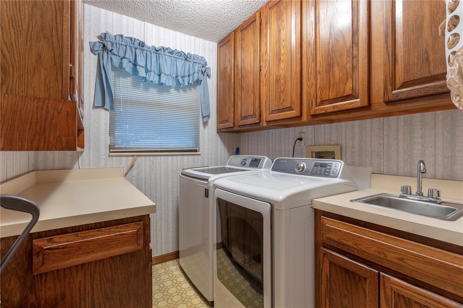 1100 PALADIN CT, ORLANDO, FL, 32812