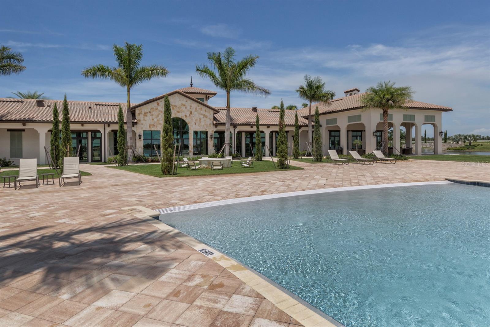 195 MARAVIYA BLVD, NOKOMIS, FL, 34275