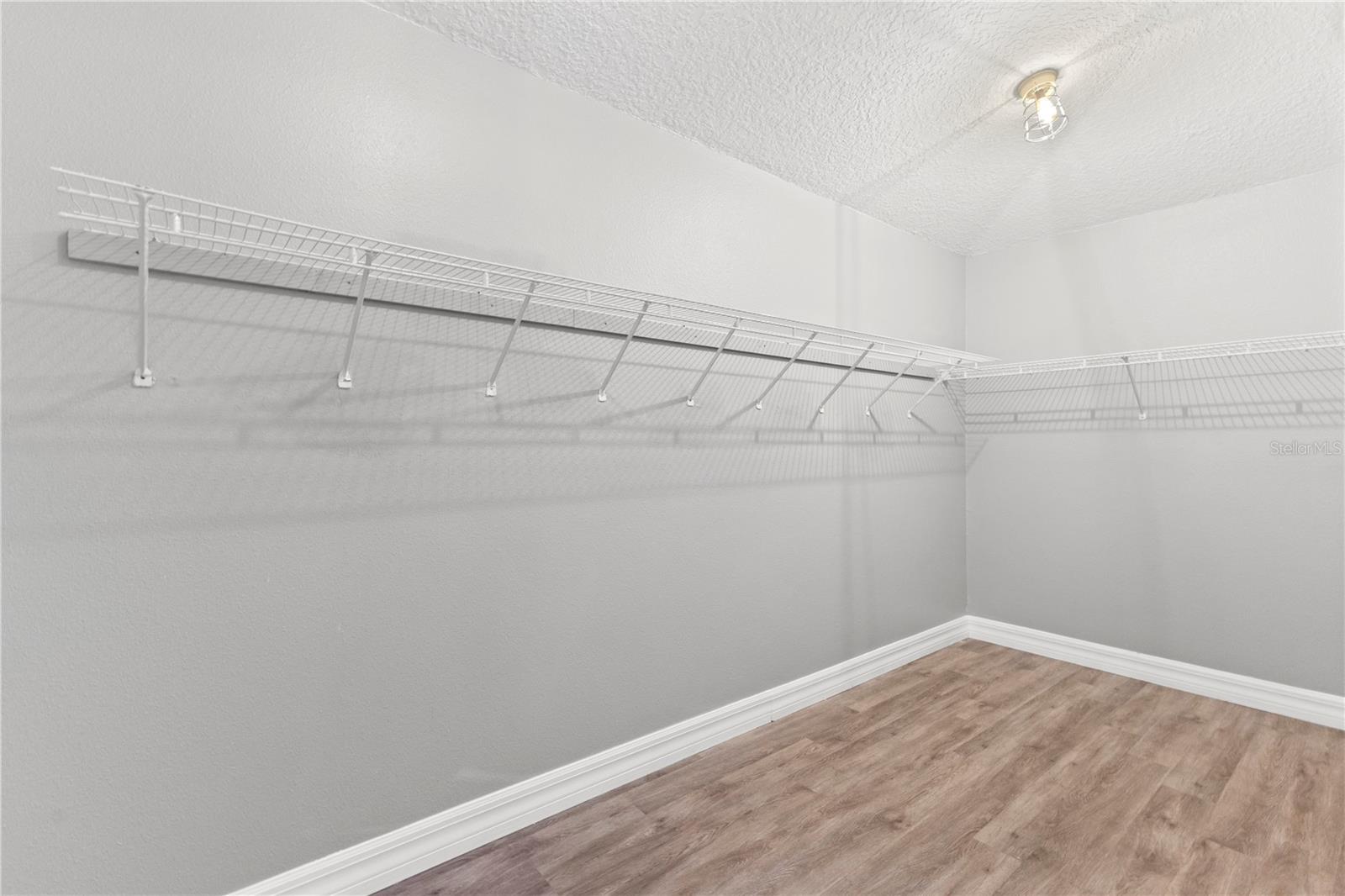 9307 POPLAR CREEK CT, TAMPA, FL, 33647