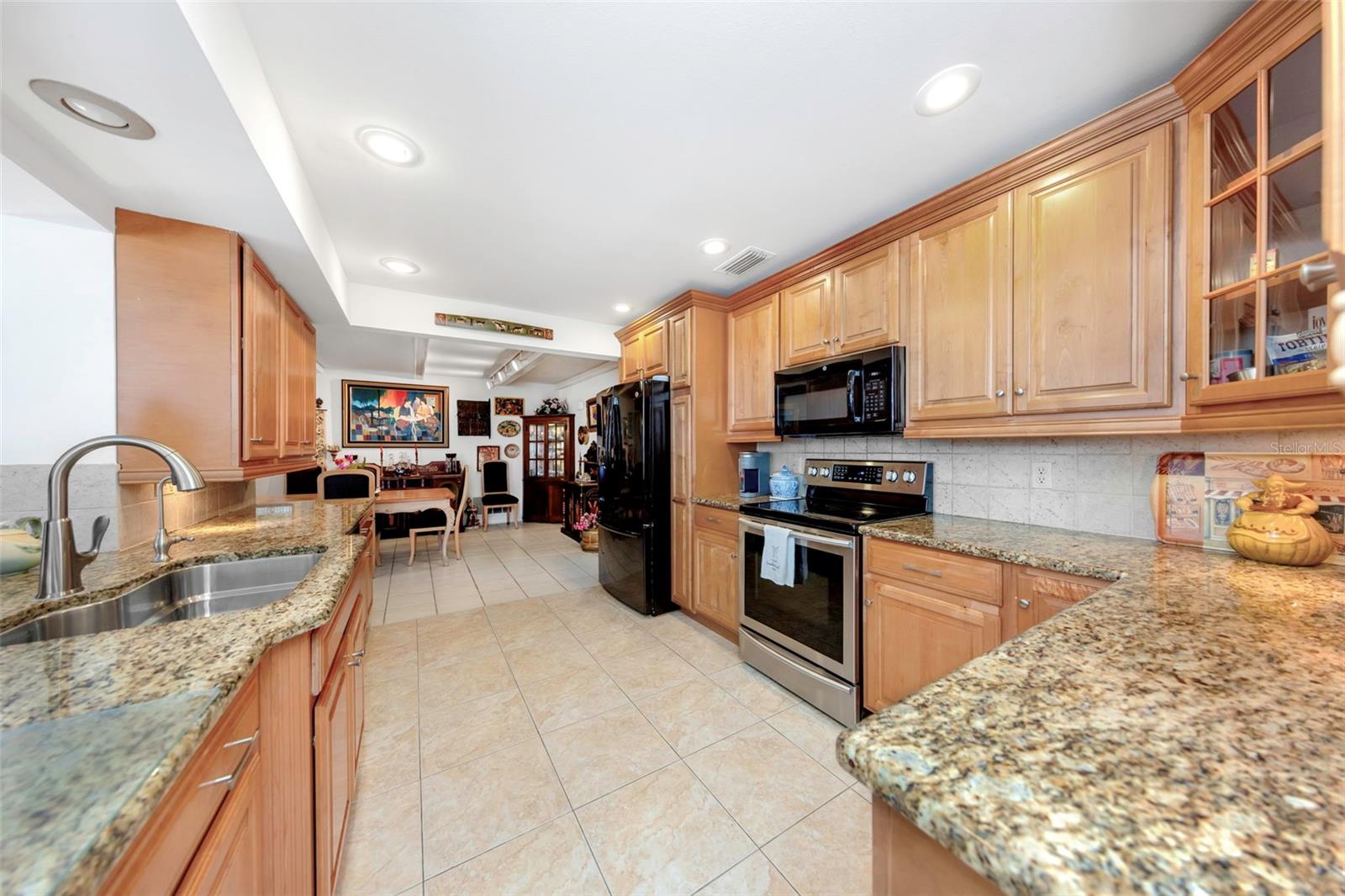 111 24TH ST, BELLEAIR BEACH, FL, 33786