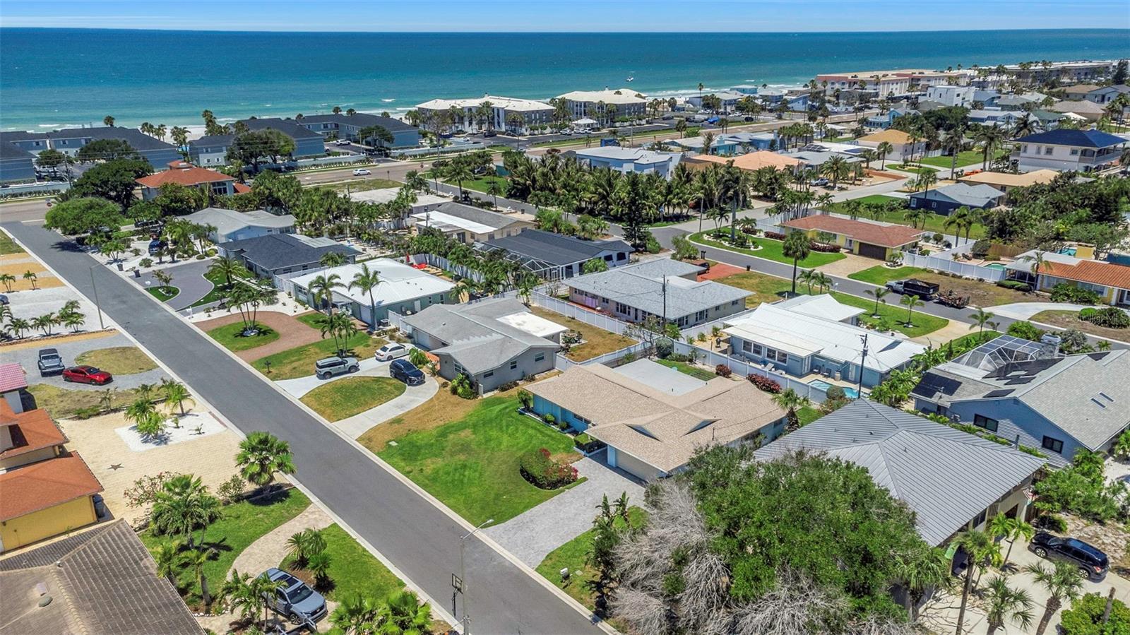 111 24TH ST, BELLEAIR BEACH, FL, 33786