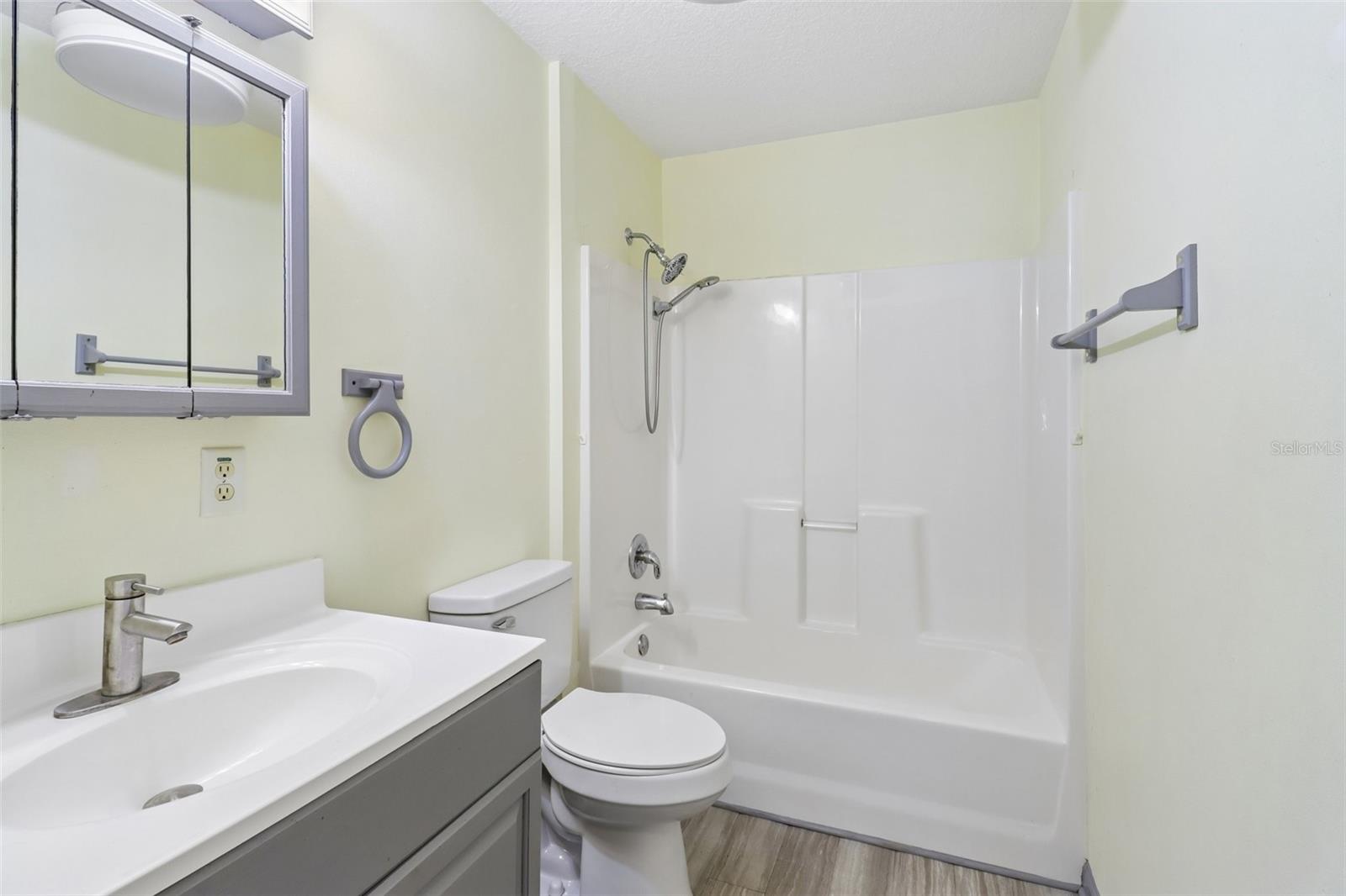 985 10TH AVE, DELAND, FL, 32724