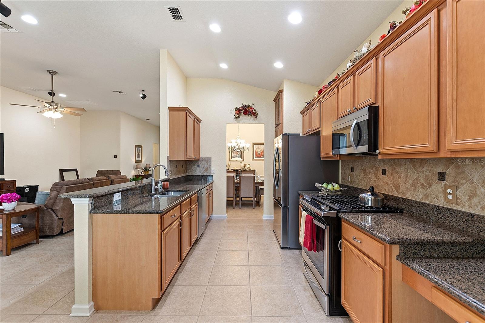 423 ARMADA LN, DAVENPORT, FL, 33837