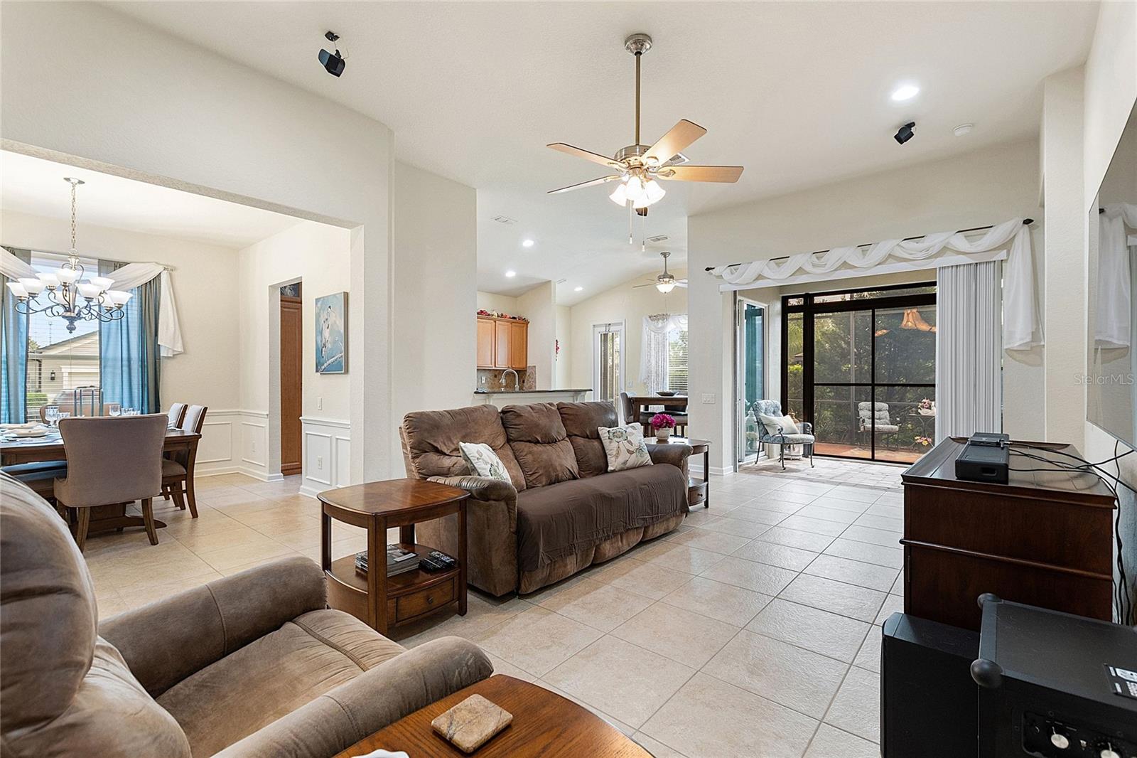 423 ARMADA LN, DAVENPORT, FL, 33837