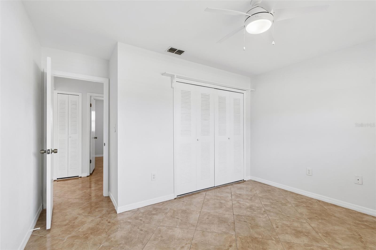 8272 DENISE DR E, SEMINOLE, FL, 33777