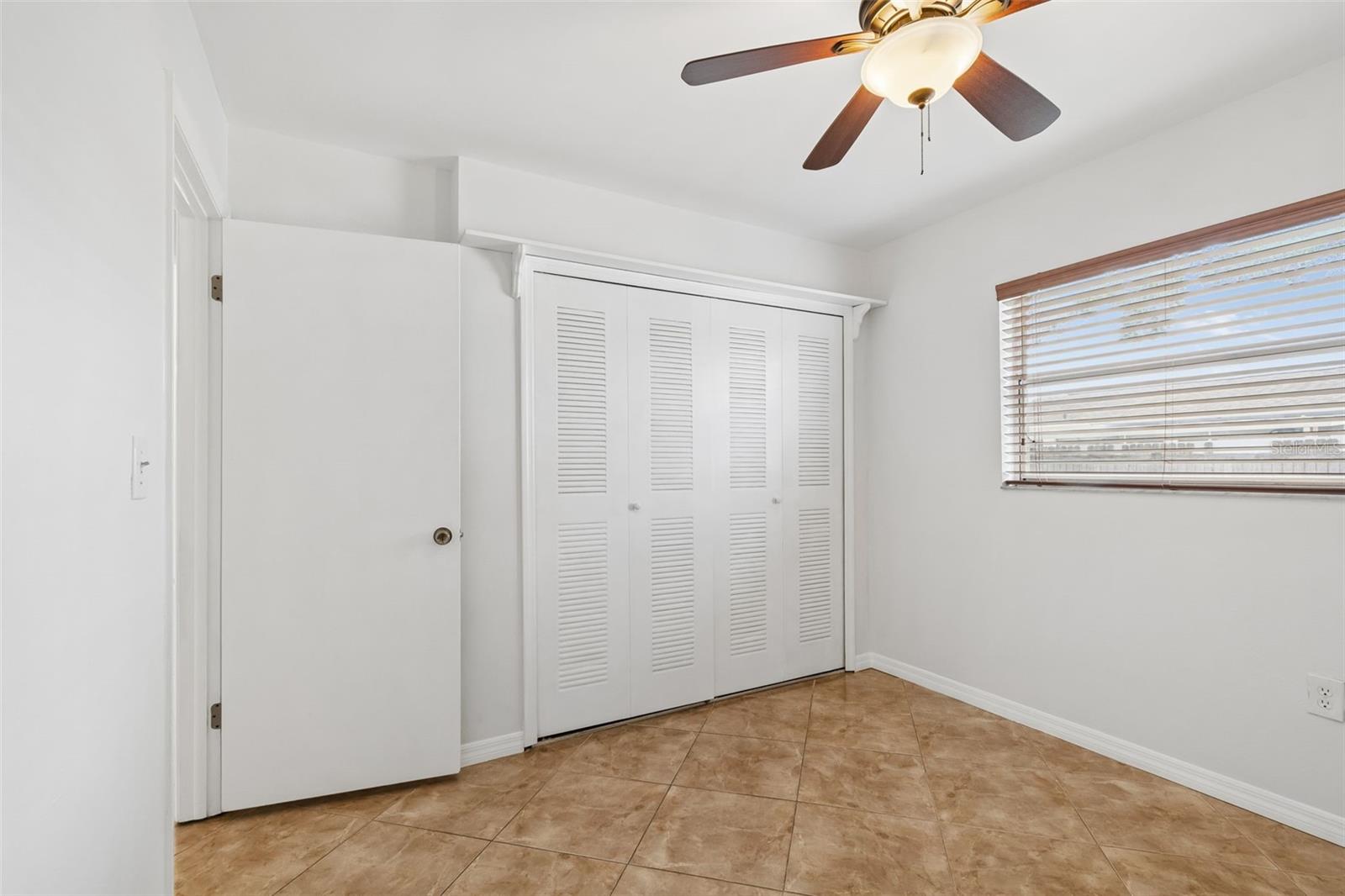 8272 DENISE DR E, SEMINOLE, FL, 33777