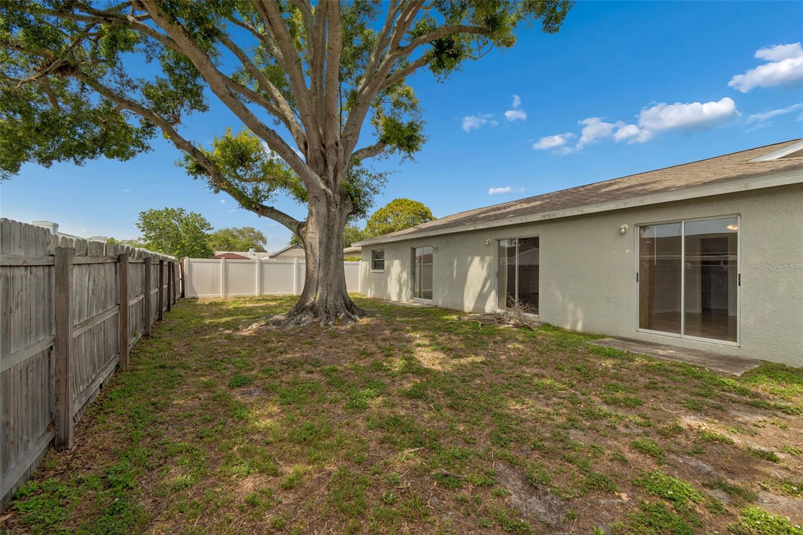 8272 DENISE DR E, SEMINOLE, FL, 33777