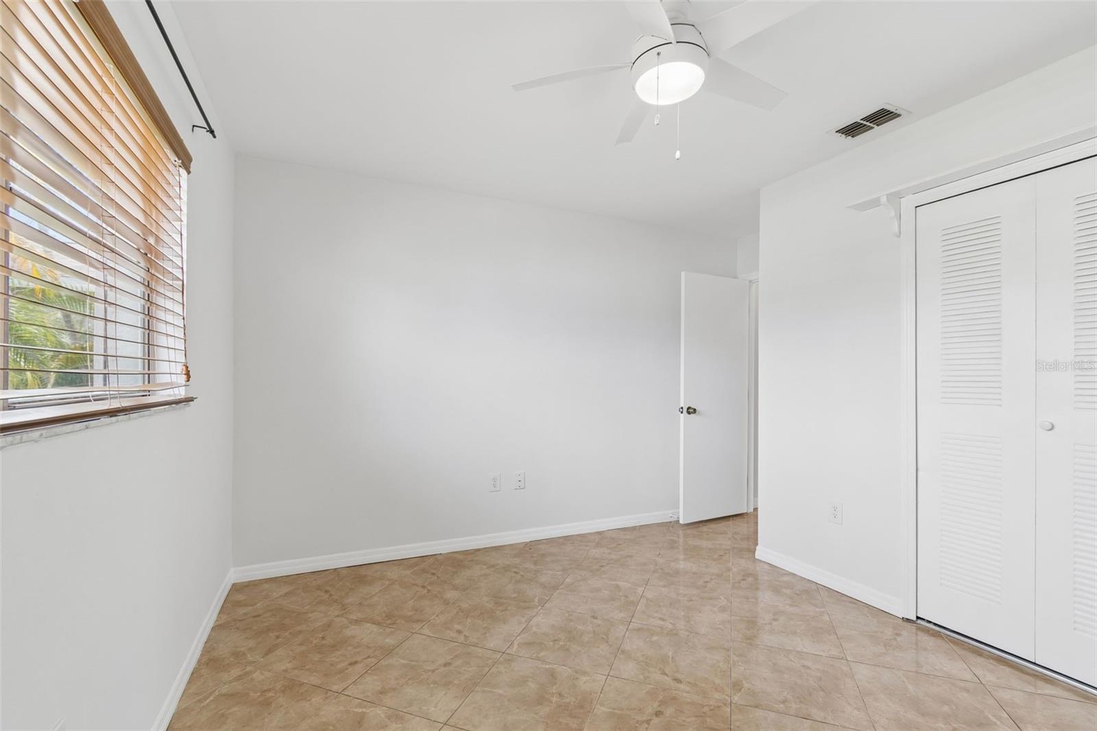 8272 DENISE DR E, SEMINOLE, FL, 33777