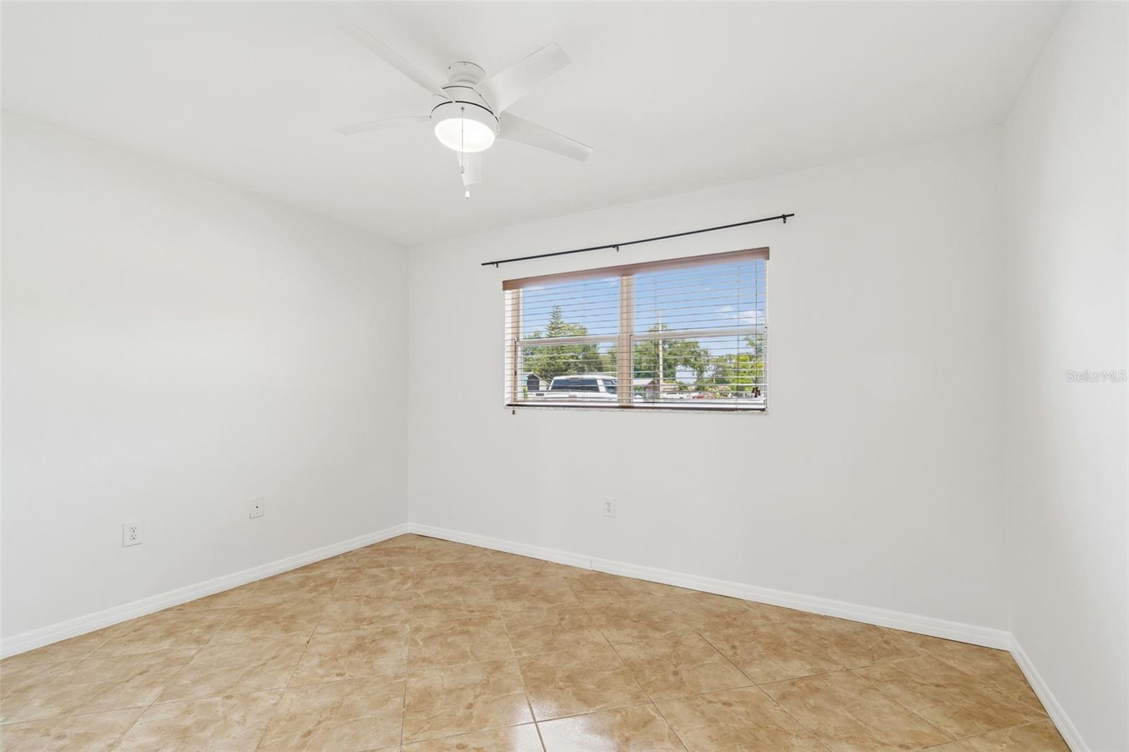 8272 DENISE DR E, SEMINOLE, FL, 33777