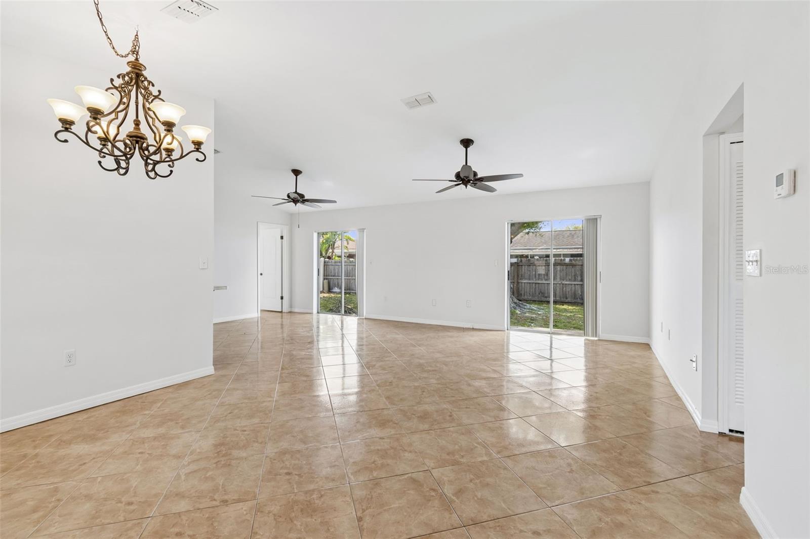 8272 DENISE DR E, SEMINOLE, FL, 33777