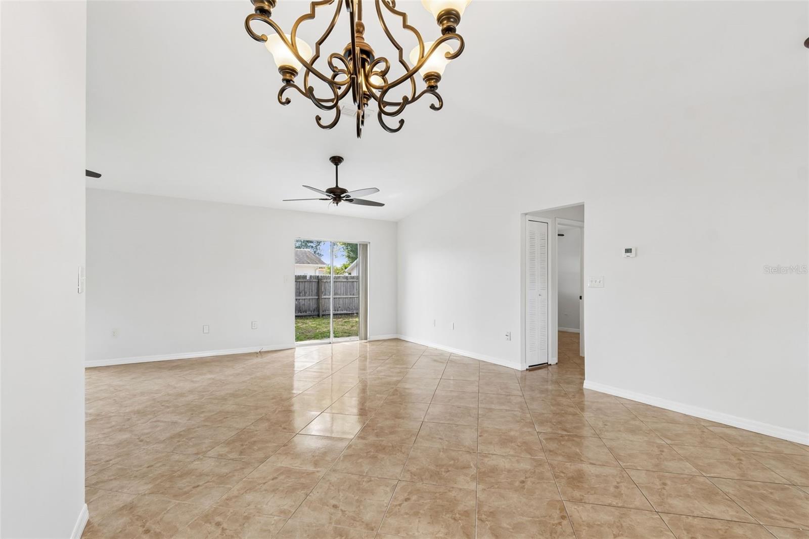 8272 DENISE DR E, SEMINOLE, FL, 33777